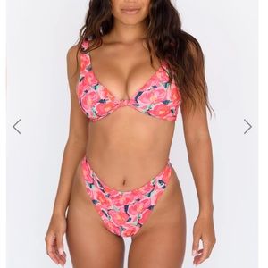 Skatie Swimsuit NWT ( PENNY TOP & KELLY BOTTOM) WINNETKA